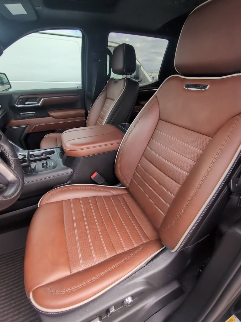 Used 2023 GMC Sierra 1500 Denali Ultimate image 9