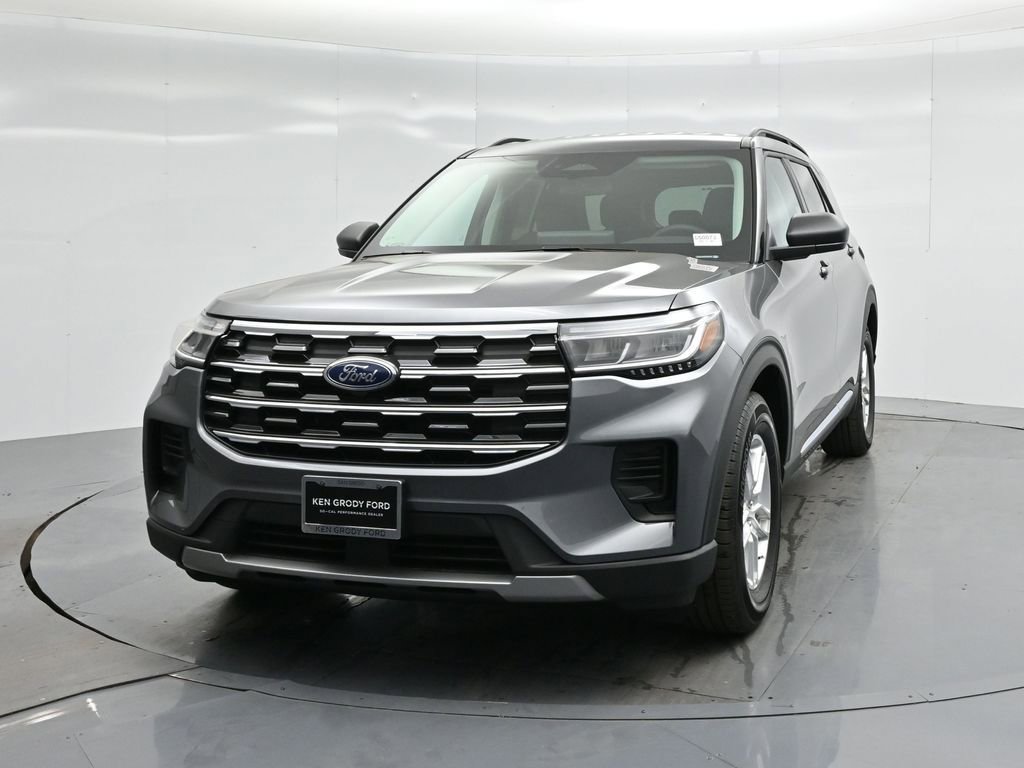 New 2025 Ford Explorer Active image 57