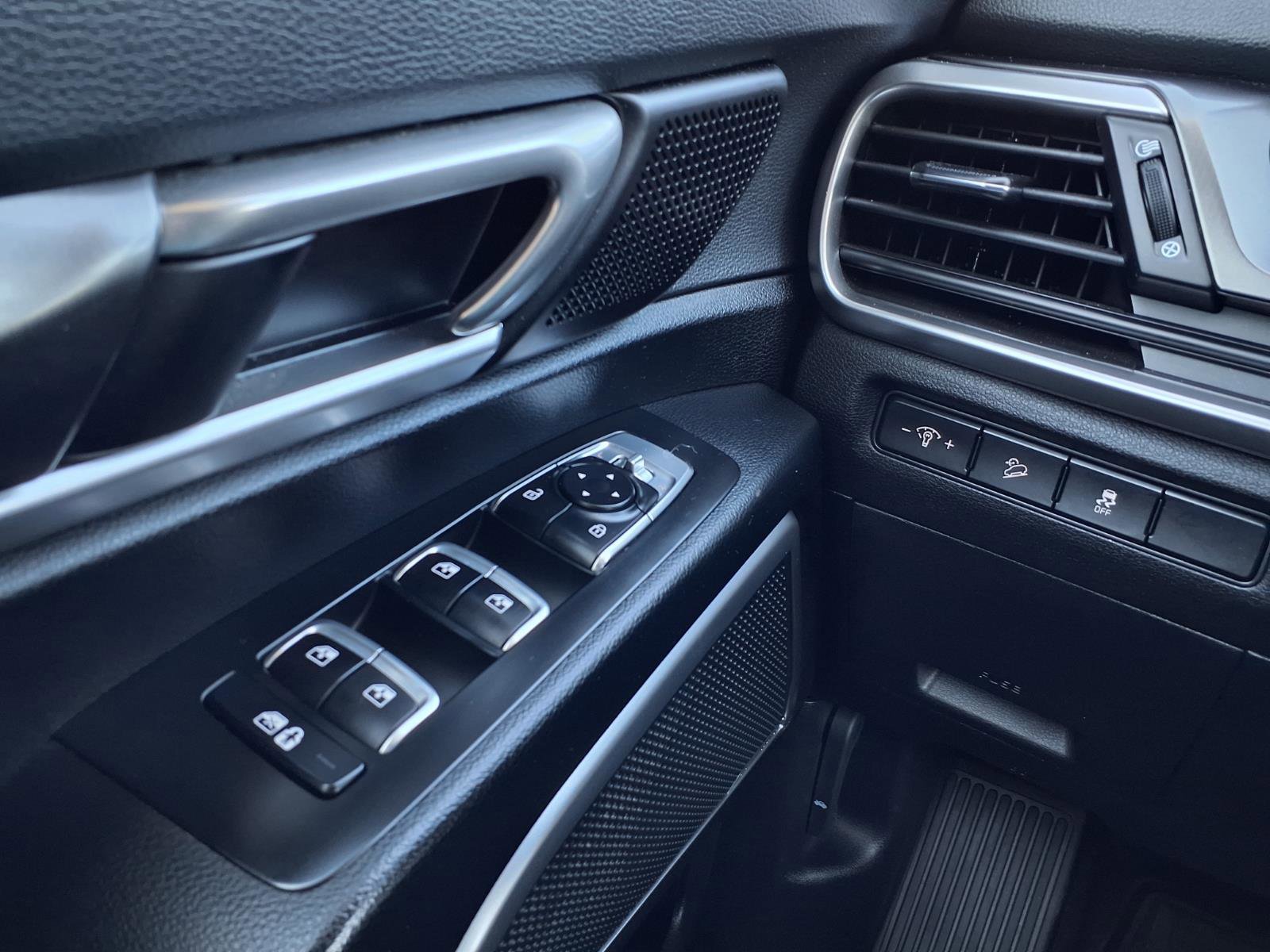 Used 2023 Kia Telluride S image 23