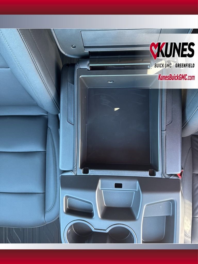 New 2025 GMC Sierra 3500 SLT image 35