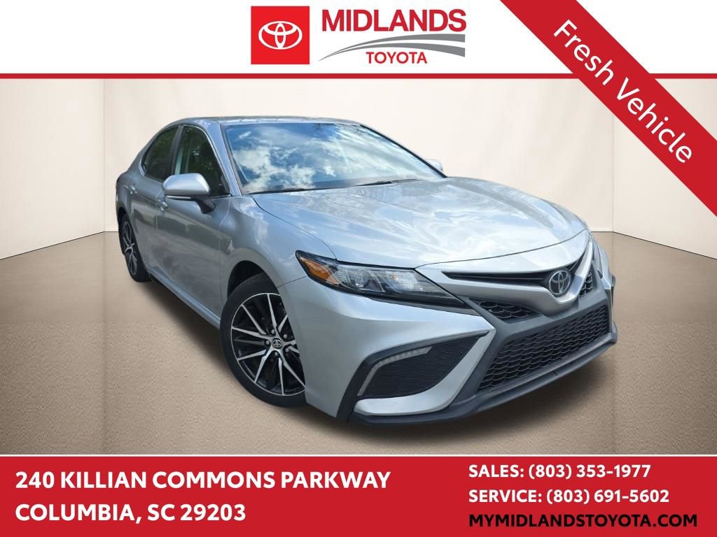 Used 2023 Toyota Camry SE w/ Convenience Package image 1
