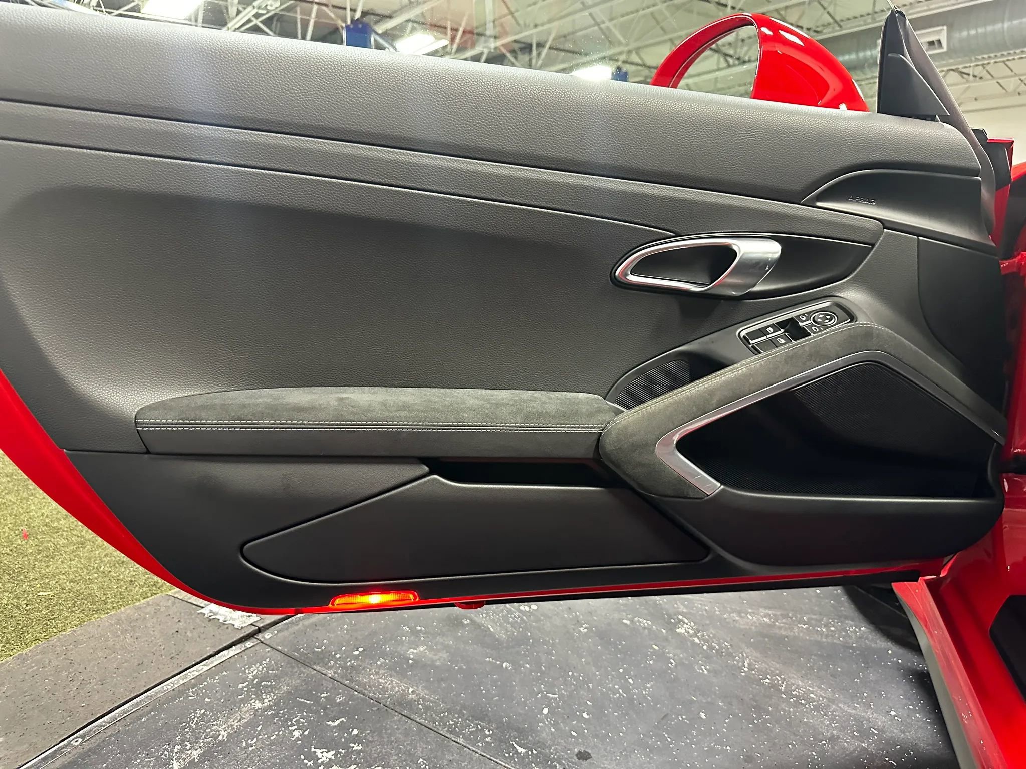 Used 2015 Porsche 911 GT3 RWD image 12