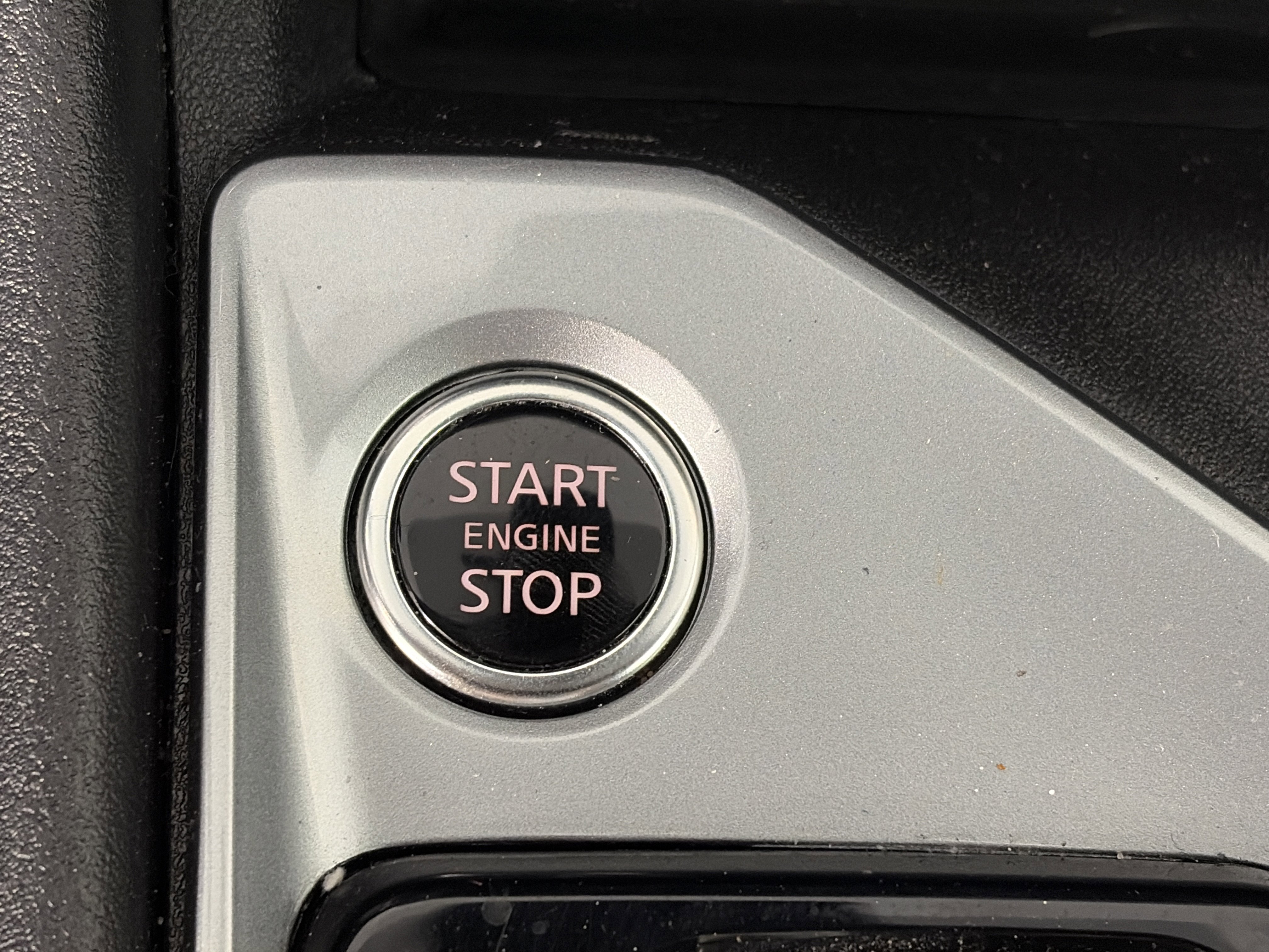 Used 2025 Nissan Altima 2.5 SV FWD image 23