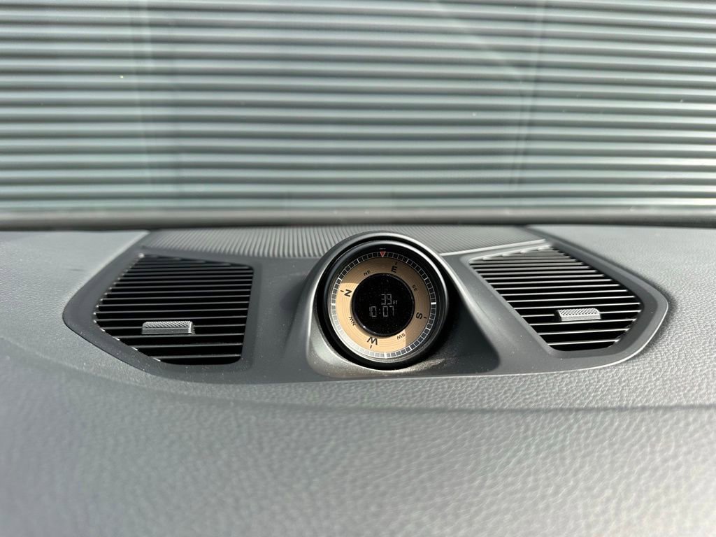 Certified 2025 Porsche Cayenne S AWD/4WD image 31