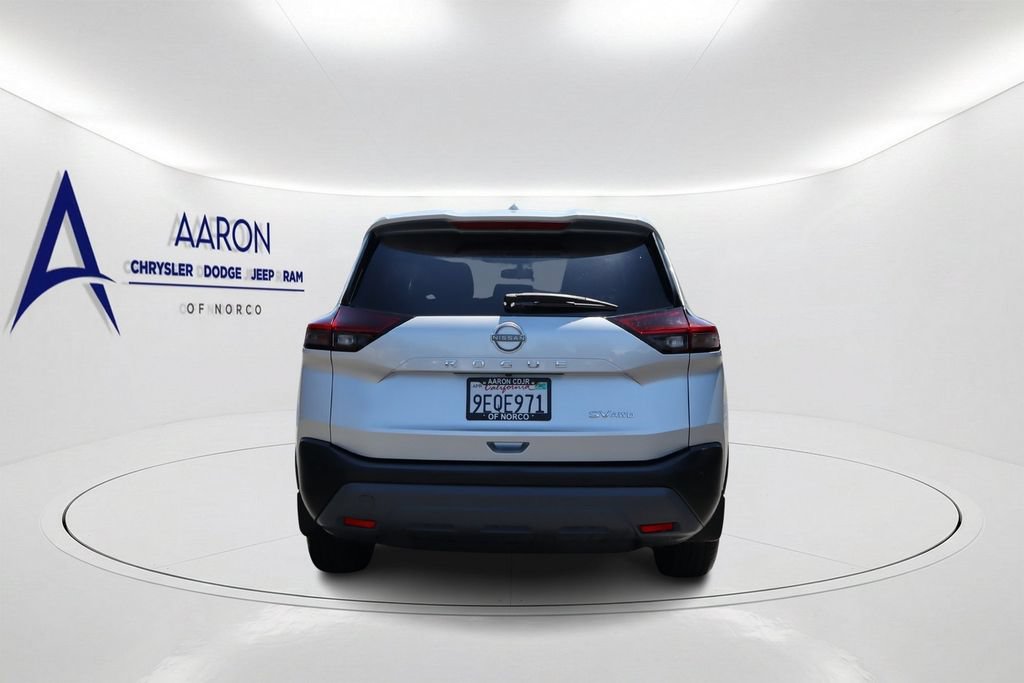 Used 2022 Nissan Rogue SV AWD/4WD image 5