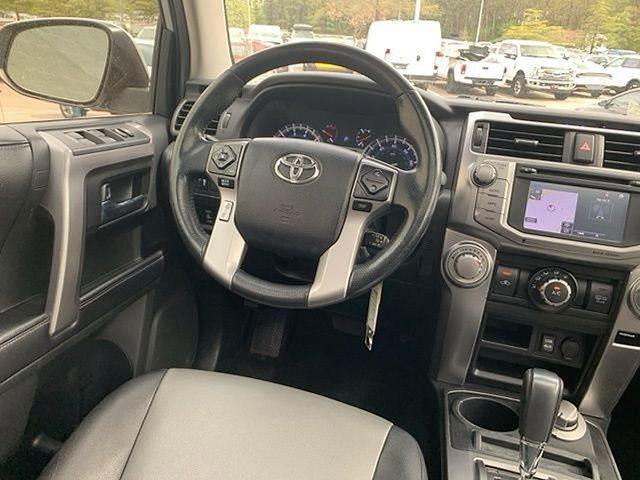 Used 2018 Toyota 4Runner SR5 Premium image 37
