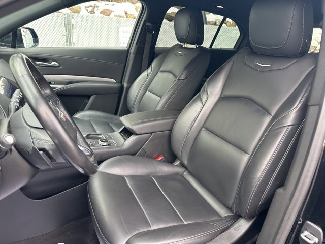 Used 2020 Cadillac XT4 Premium Luxury w/ Cold Weather Package image 11