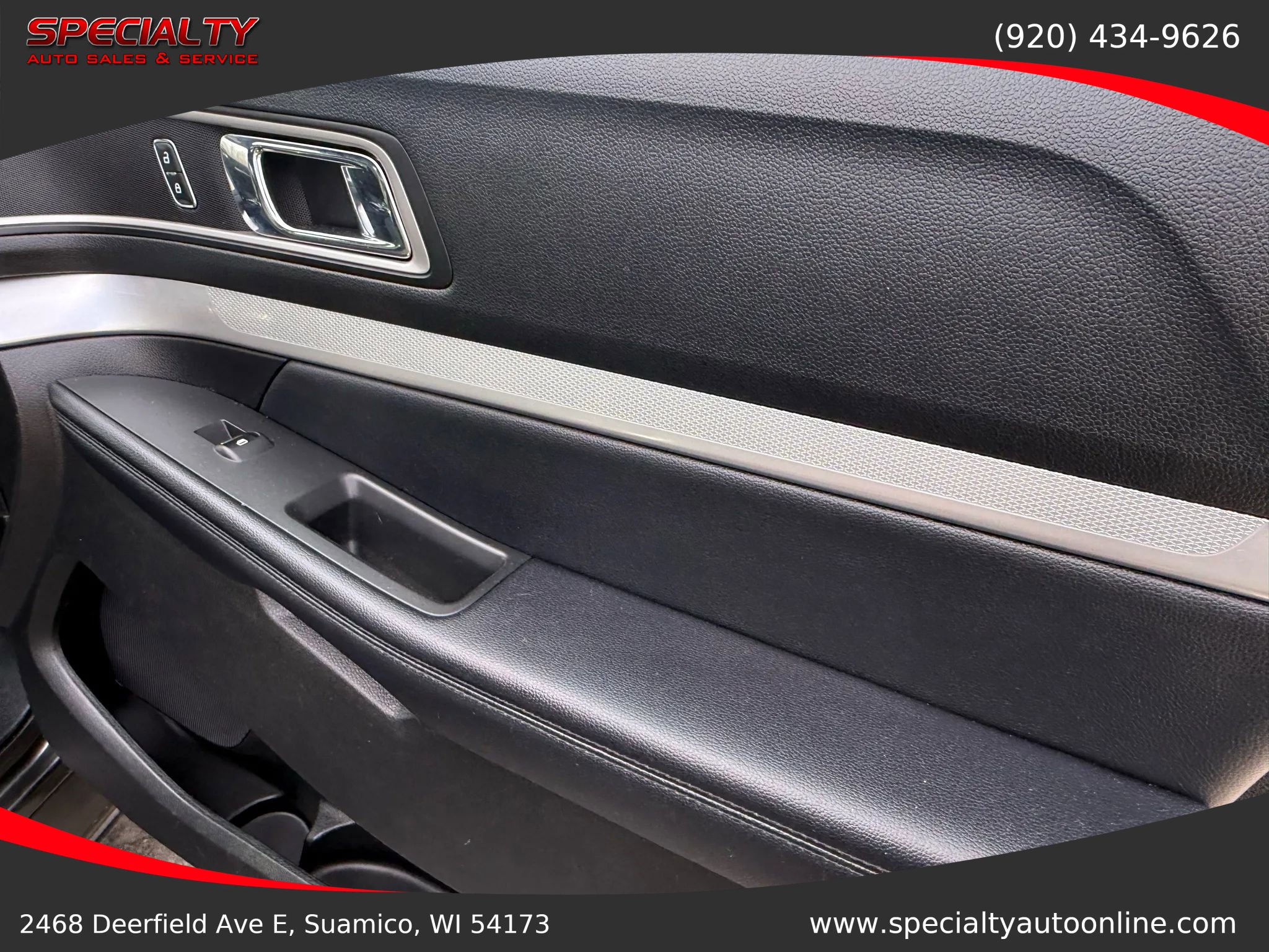 Used 2017 Ford Explorer XLT image 33