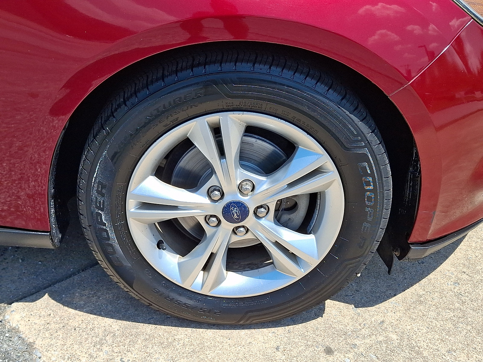 Used 2013 Ford Focus SE w/ SE Winter Pkg FWD image 11
