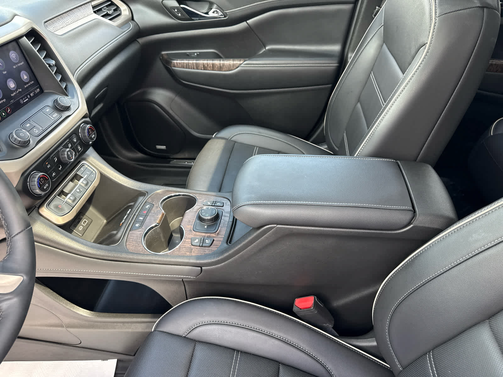 Certified 2023 GMC Acadia Denali w/ Black Diamond Edition AWD/4WD image 22