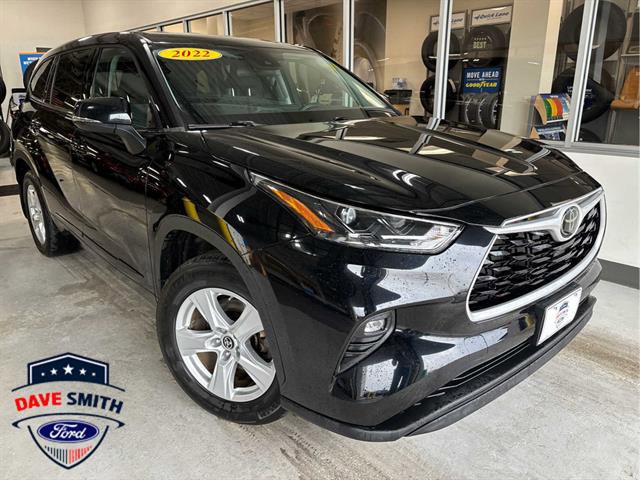 Used 2022 Toyota Highlander LE