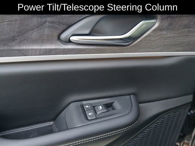 New 2025 Jeep Grand Cherokee L Limited image 17