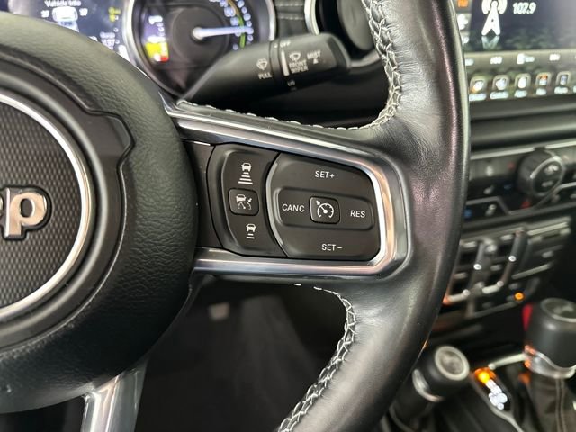 Used 2022 Jeep Wrangler Unlimited Sahara w/ Cold Weather Group image 16