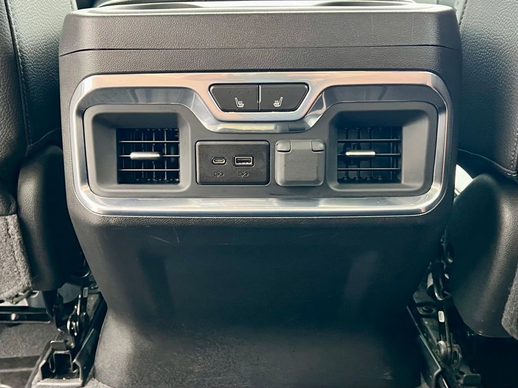 Used 2023 GMC Sierra 3500 Denali w/ Denali Ultimate Package image 38