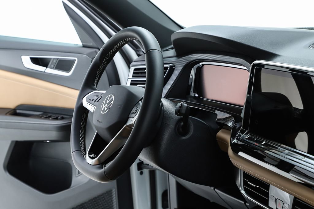 New 2026 Volkswagen Atlas Cross Sport SEL image 35