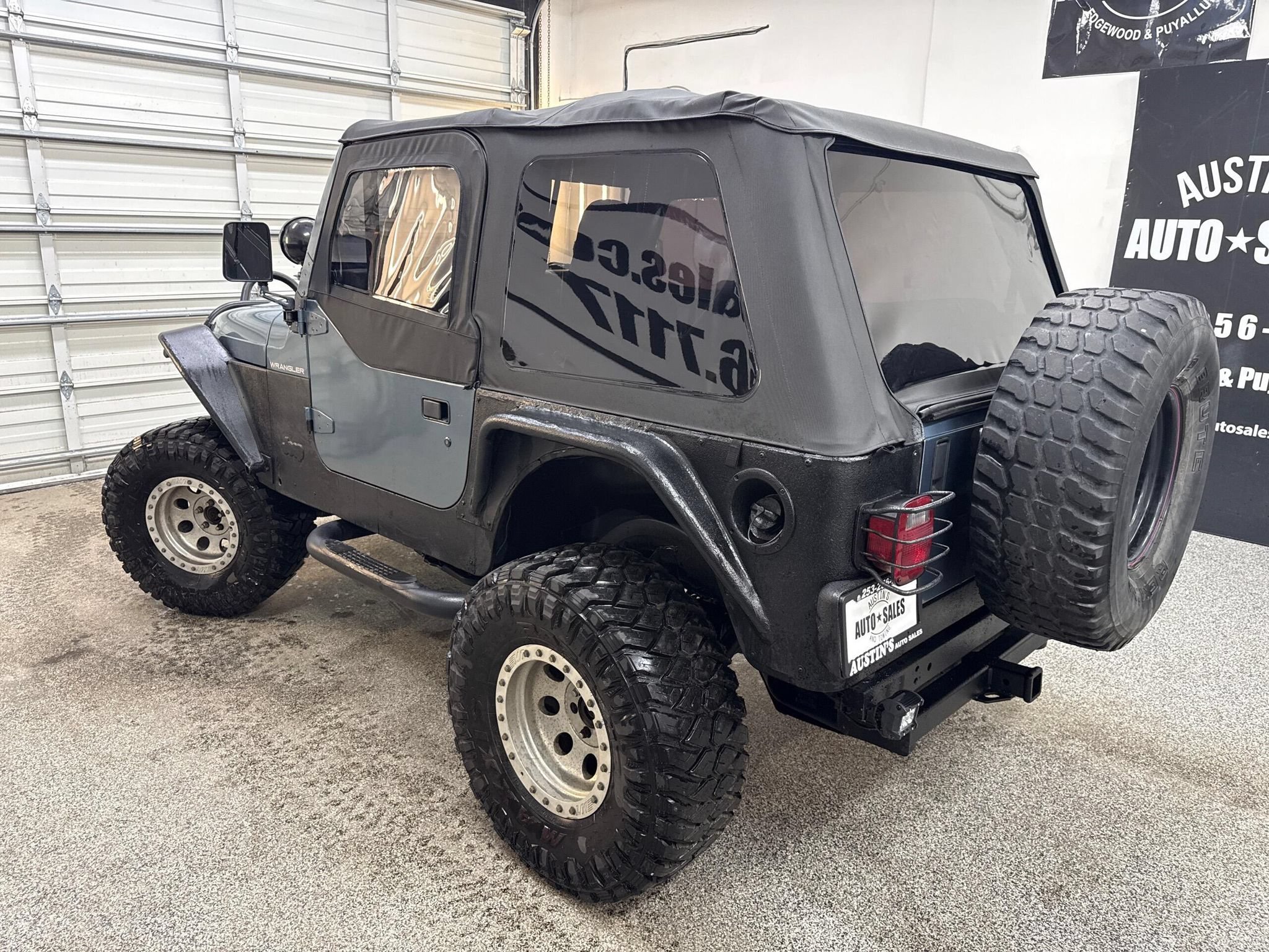 Used 1997 Jeep Wrangler SE AWD/4WD image 4