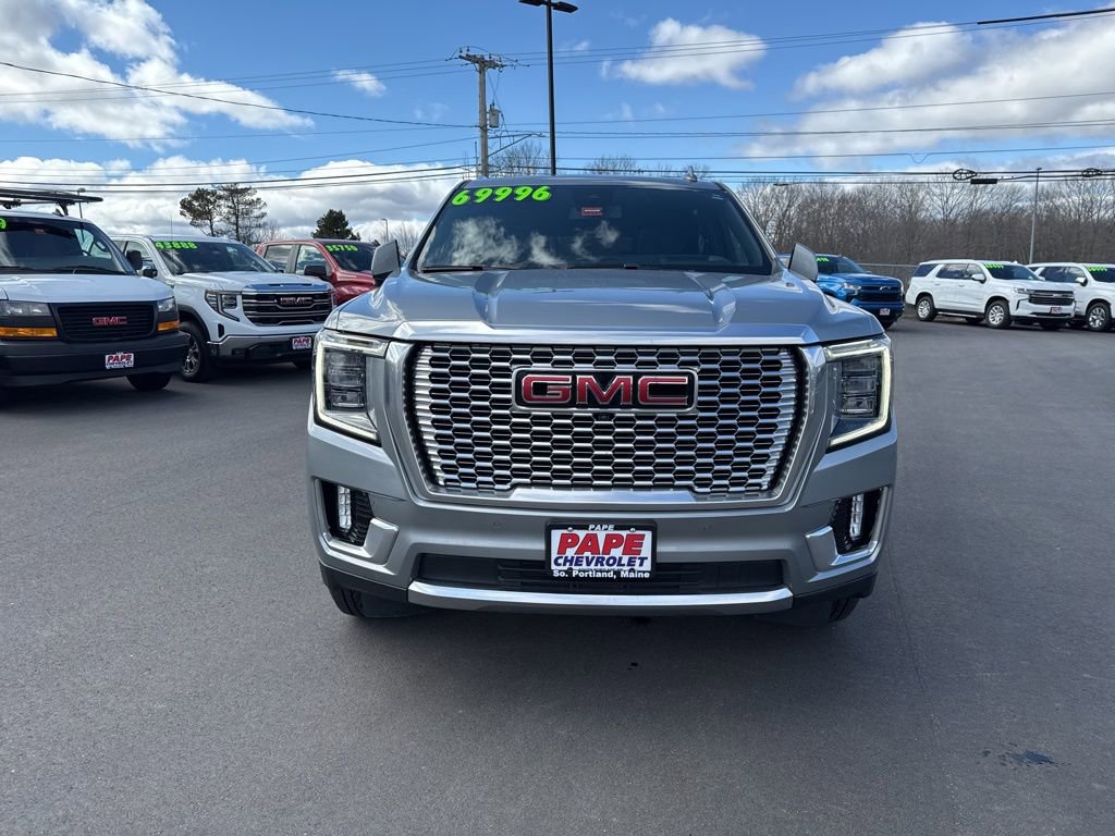 Used 2024 GMC Yukon XL Denali image 11