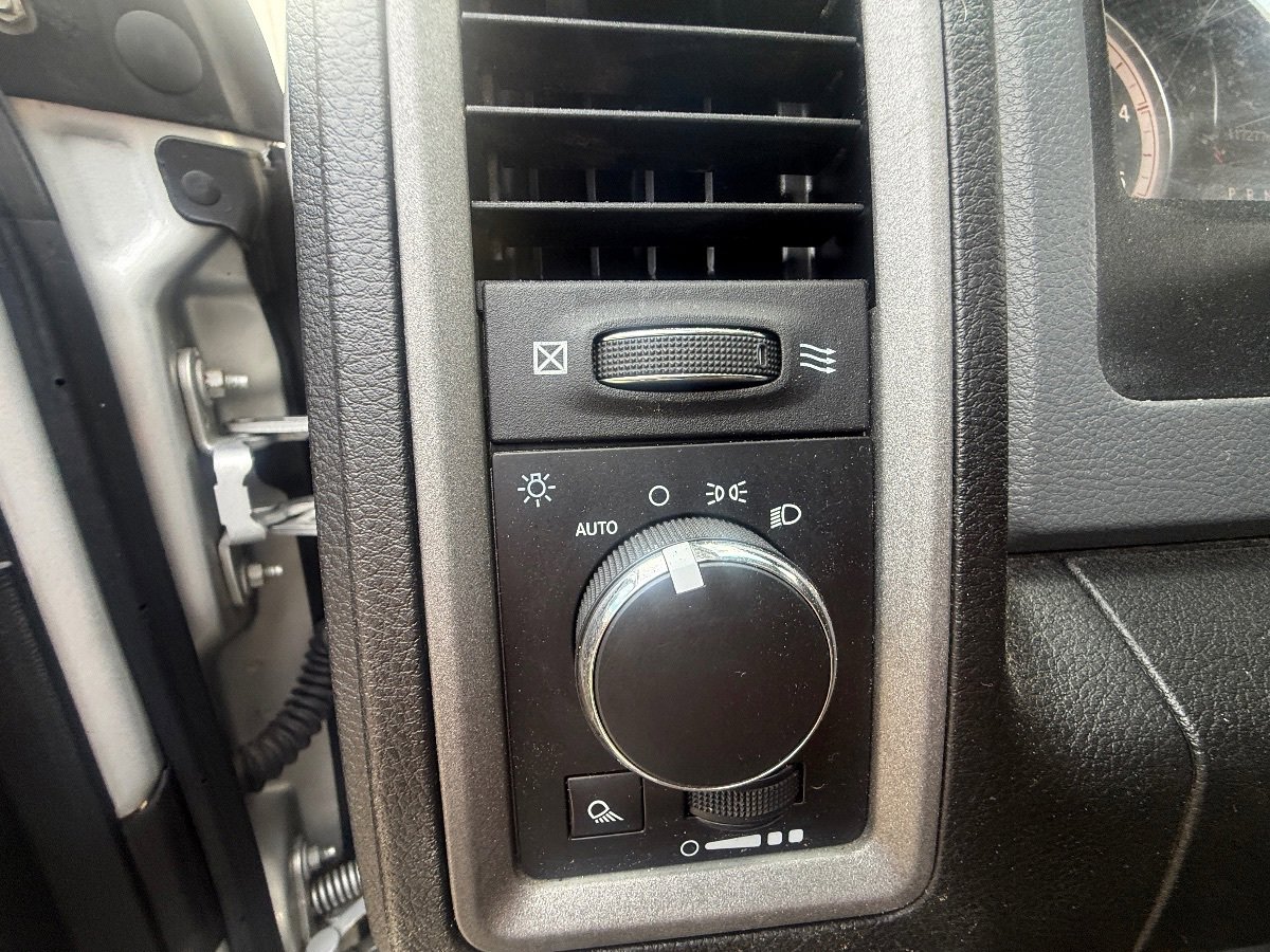 Used 2018 RAM 3500 Tradesman w/ Chrome Appearance Group AWD/4WD image 20