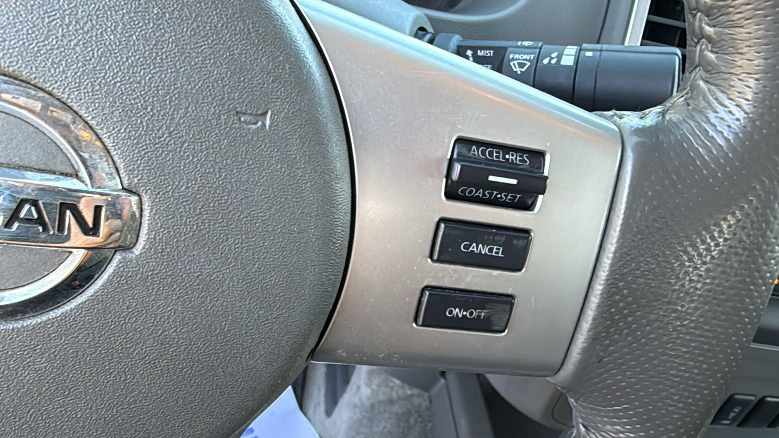 Used 2016 Nissan Frontier SV w/ SV Value Truck Package AWD/4WD image 11
