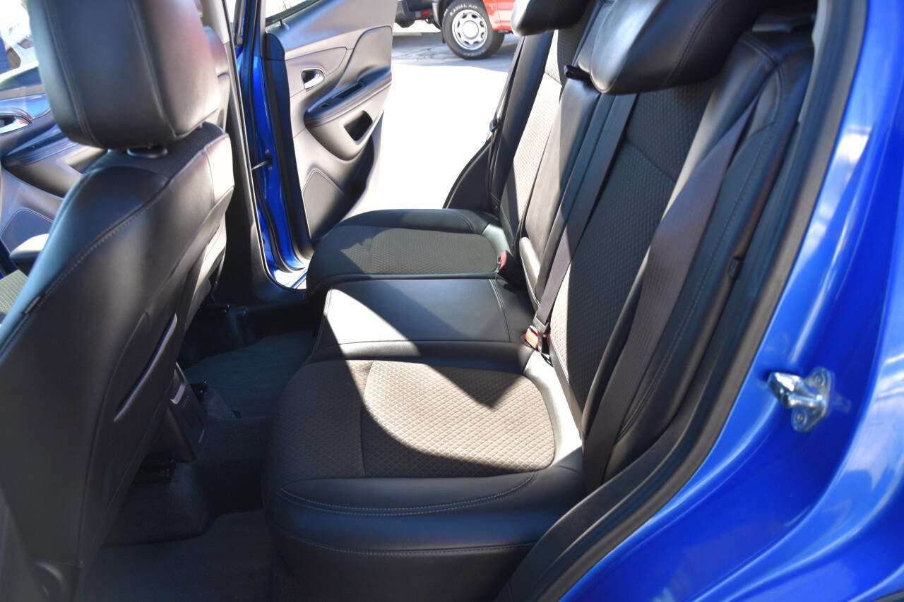 Used 2018 Buick Encore Preferred image 10