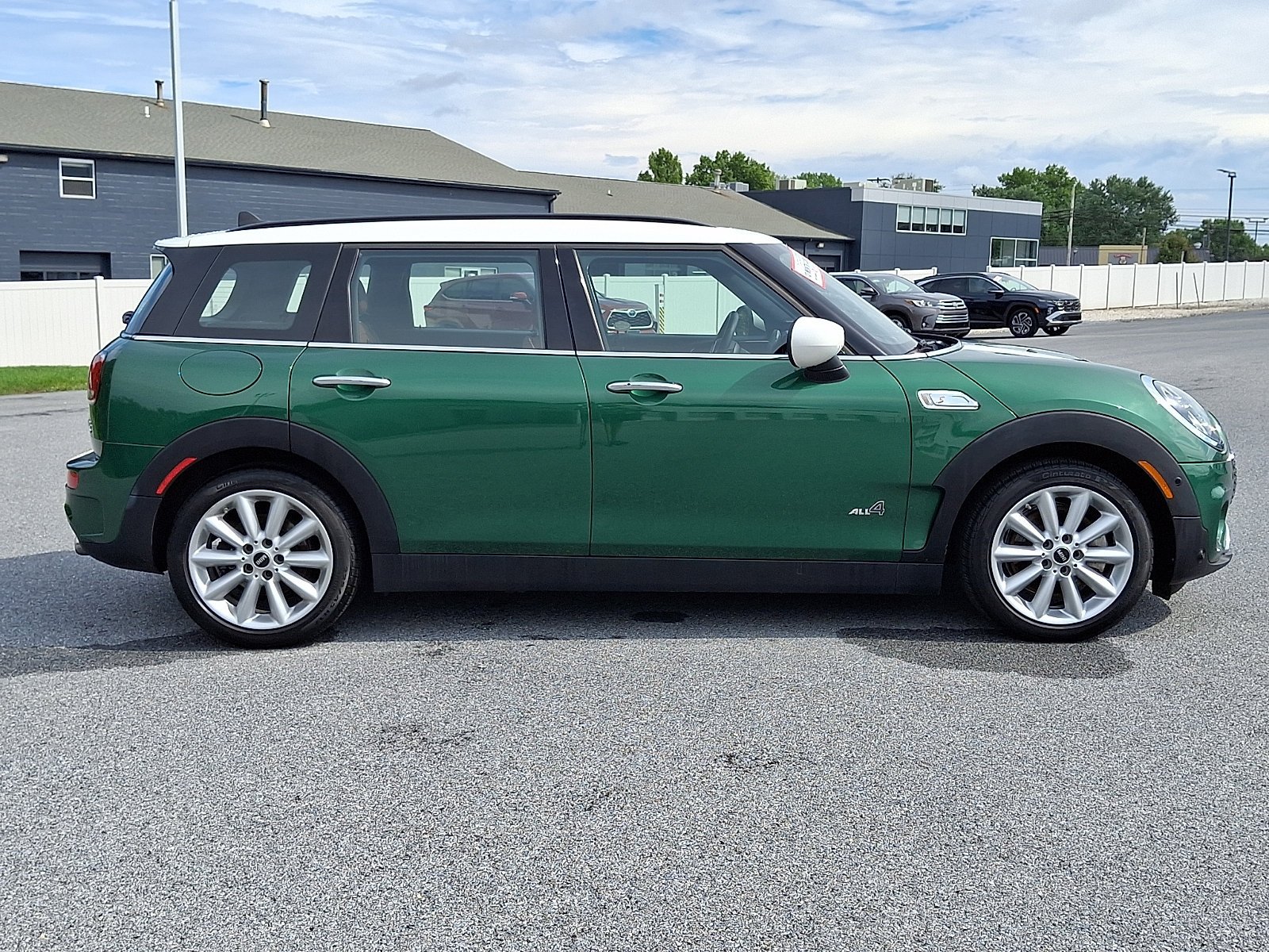 Used 2022 MINI Cooper Clubman S AWD/4WD image 8