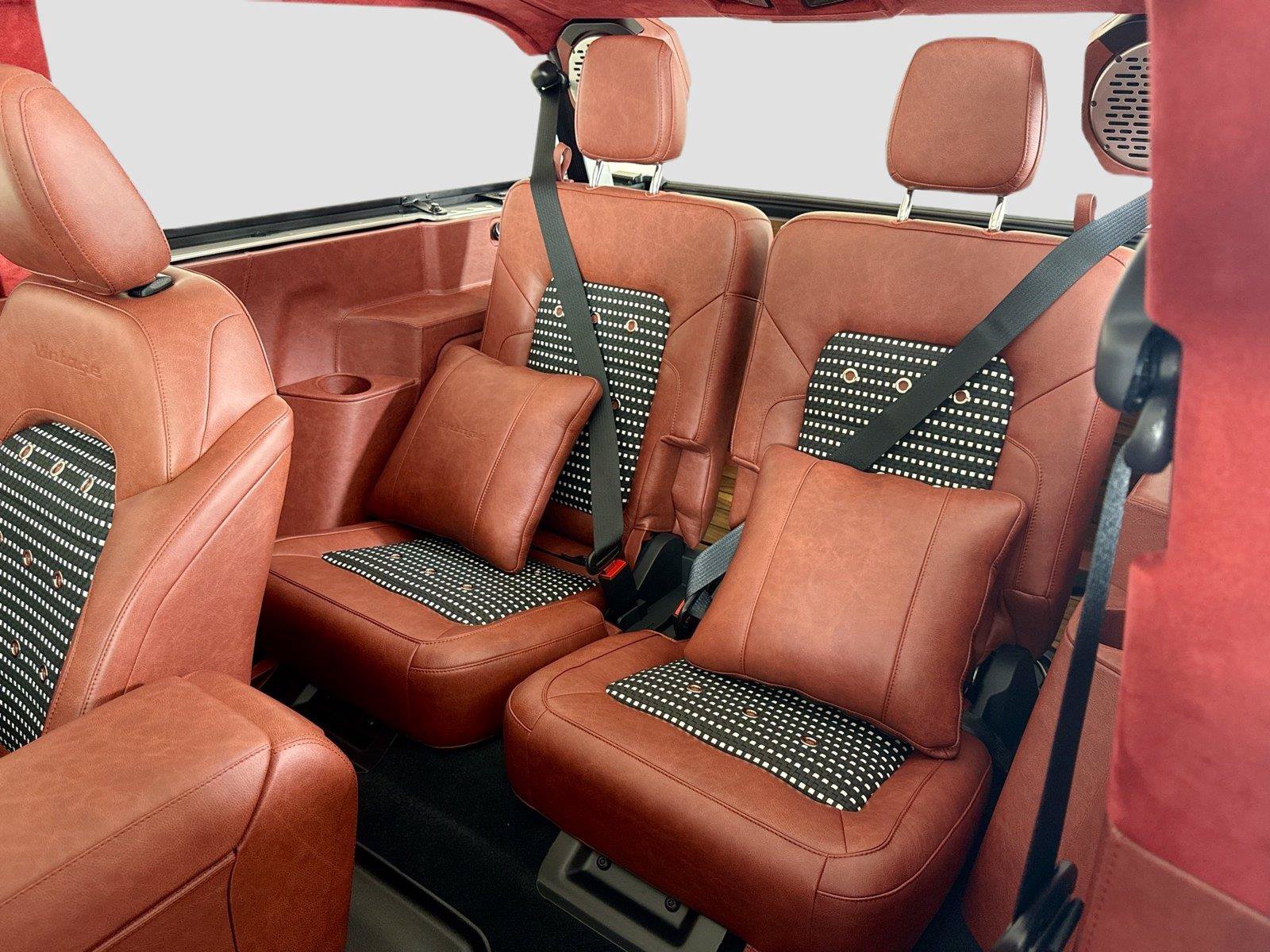 Used 2025 Ford Bronco Badlands AWD/4WD image 17