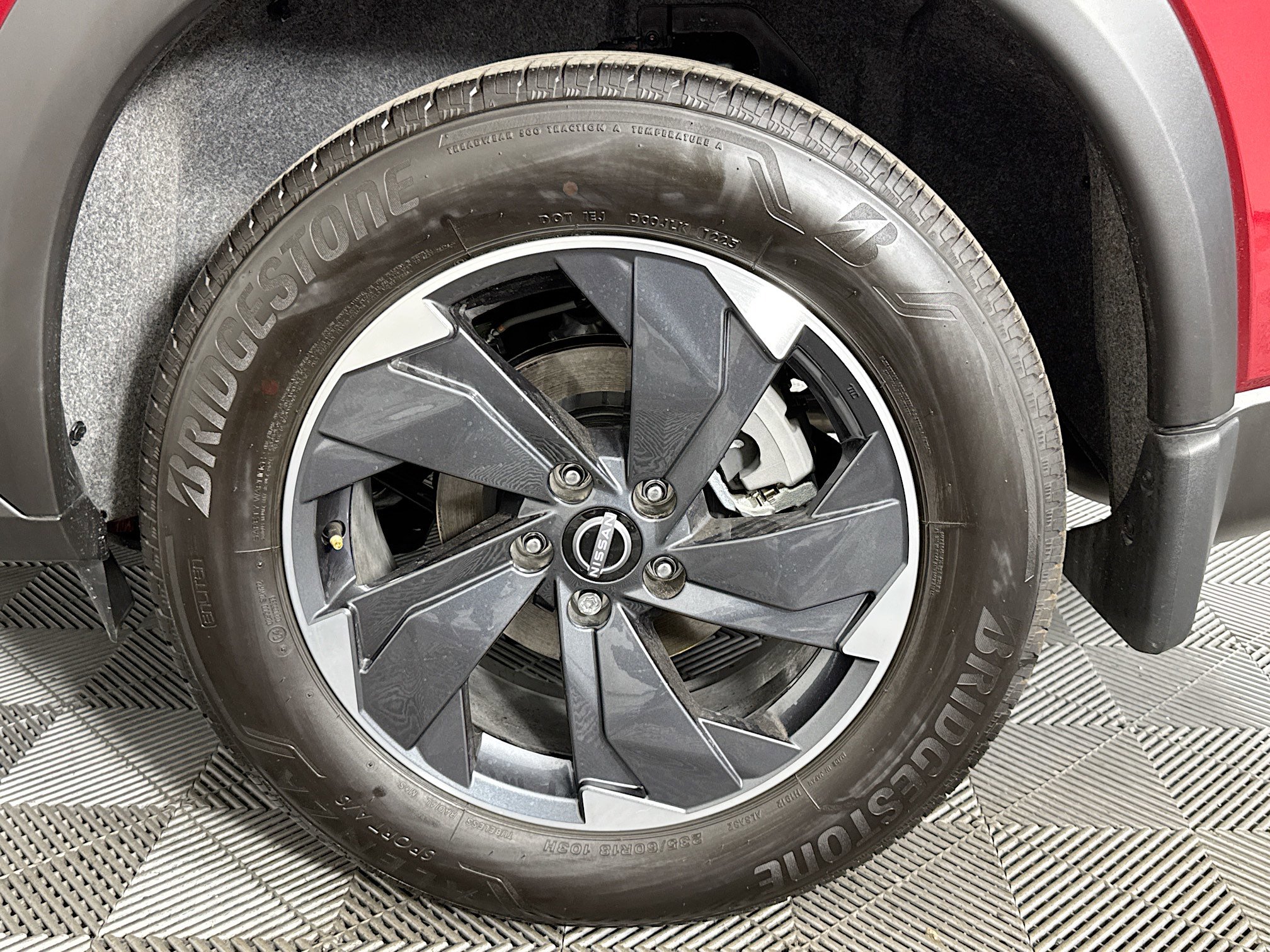 Used 2025 Nissan Rogue SV w/ SV Premium Package FWD image 66