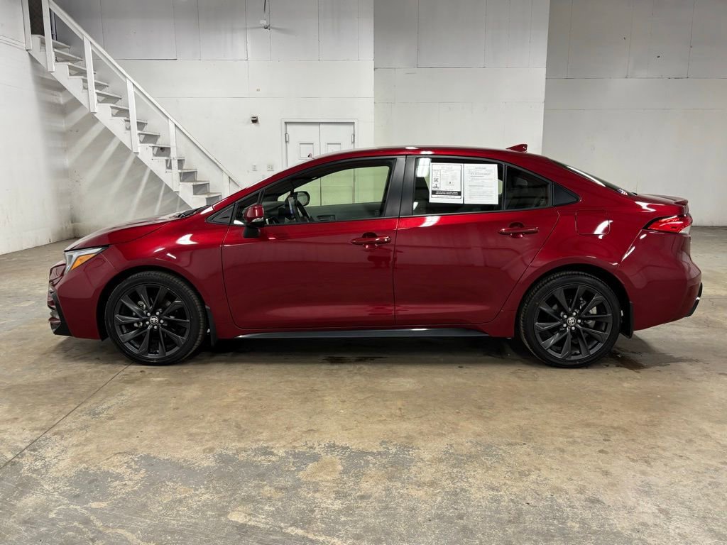 Used 2024 Toyota Corolla SE FWD image 5