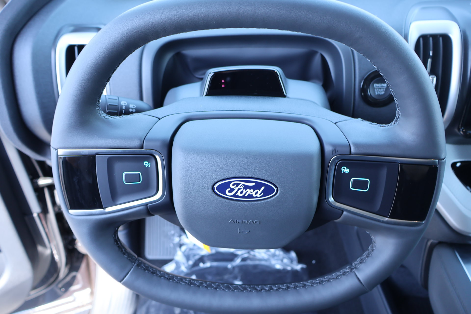 New 2027 Ford Expedition Active AWD/4WD image 3