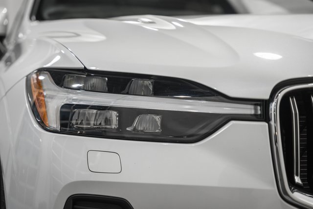 Used 2022 Volvo XC60 B5 Inscription w/ Climate Package image 12