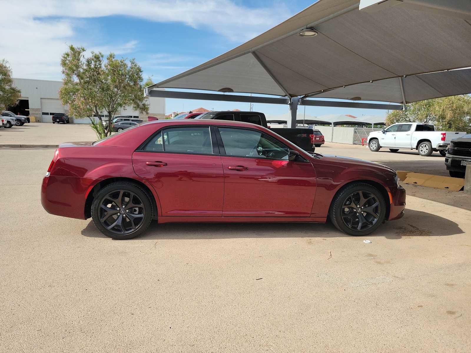 Used 2021 Chrysler 300 Touring w/ Sport Appearance Package RWD image 9