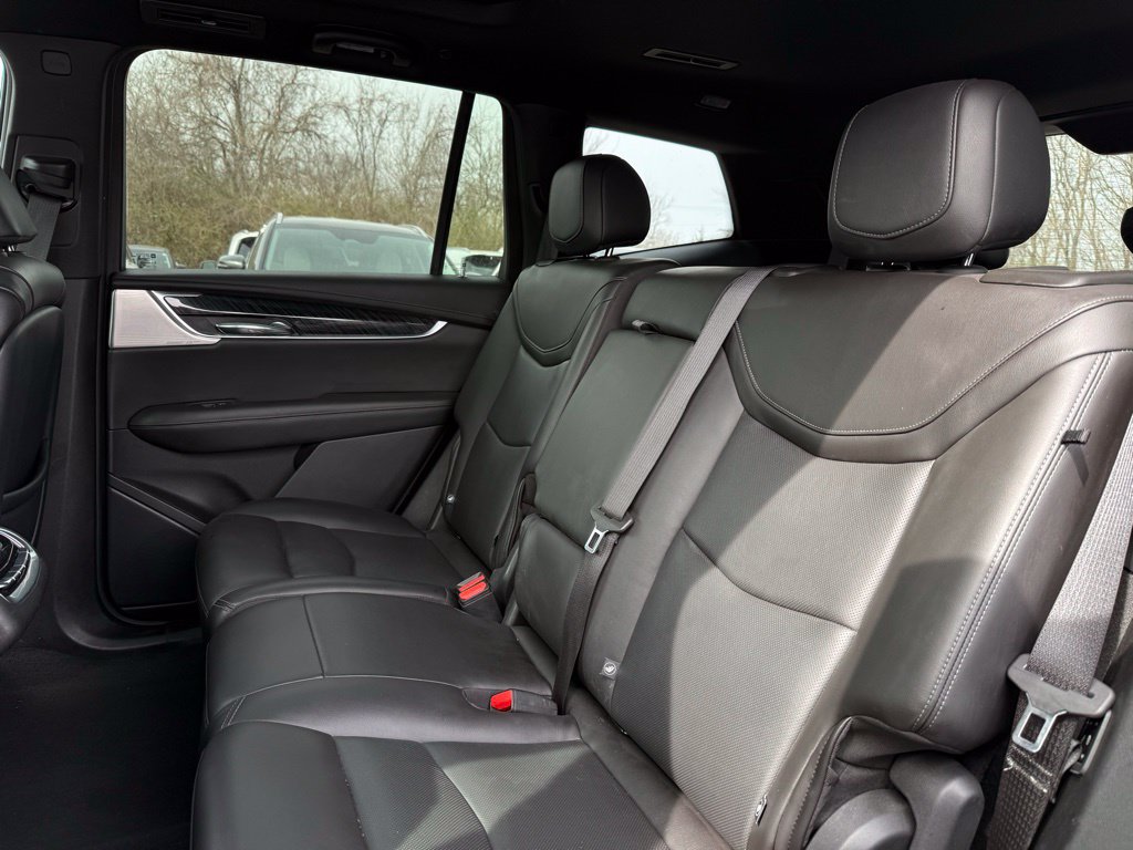 Used 2023 Cadillac XT6 Premium Luxury AWD/4WD image 10