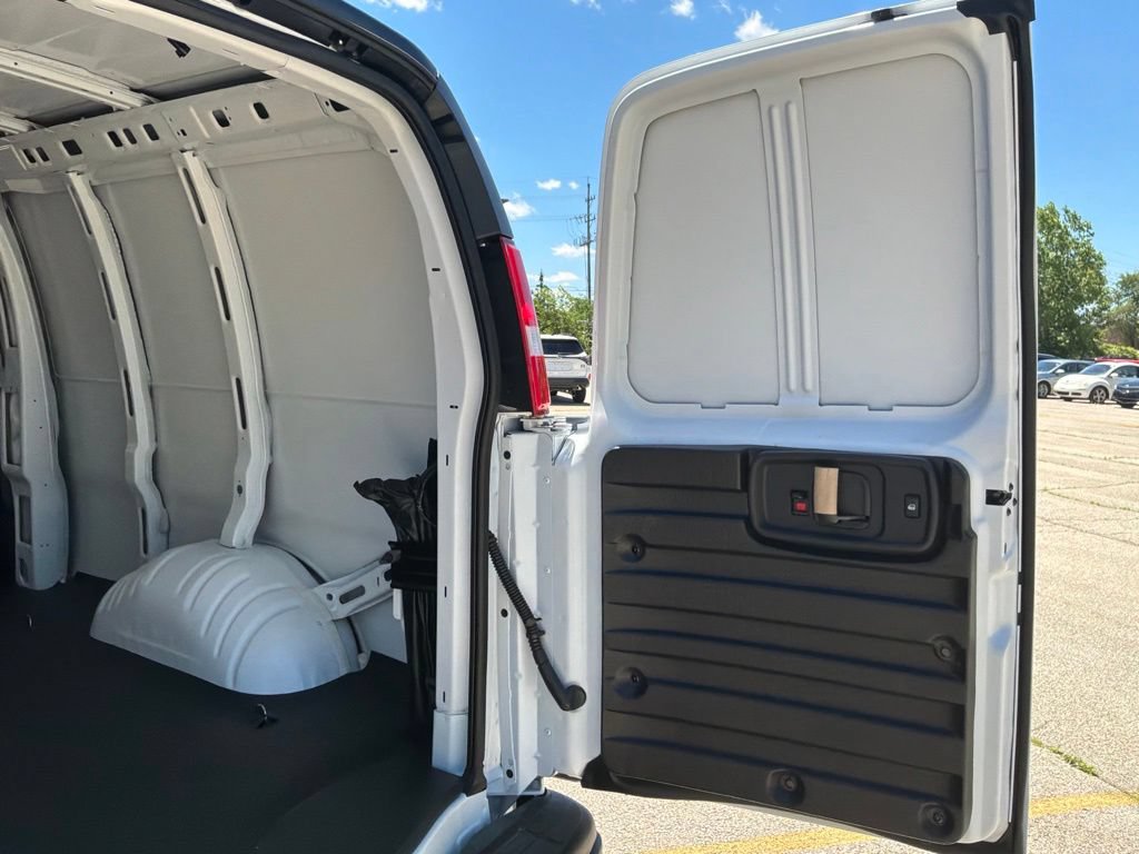 New 2026 GMC Savana 2500 Extended w/ Safety Package RWD image 56