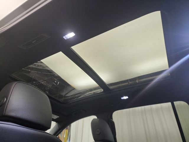 New 2026 Chevrolet Traverse Z71 w/ LPO, Floor Liner Package image 17