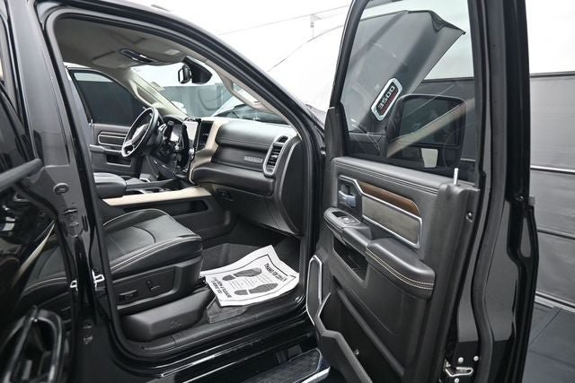 Used 2023 RAM 3500 Laramie AWD/4WD image 14