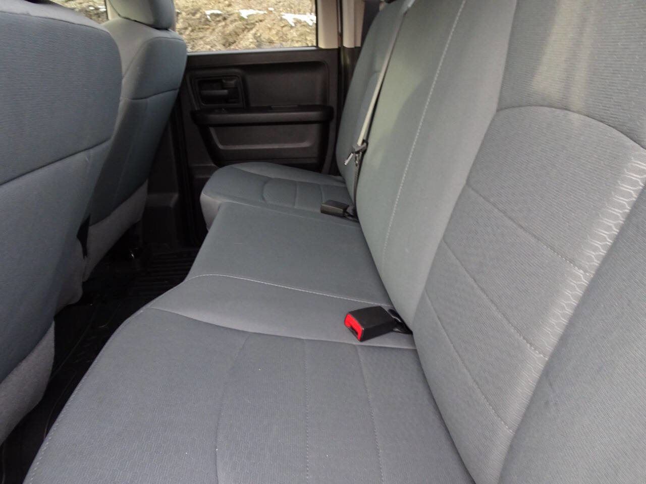 Used 2017 RAM 1500 Express image 18