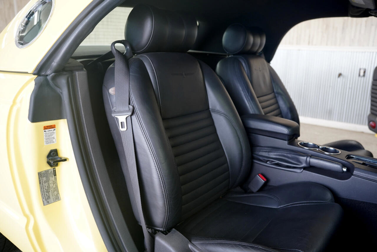 Used 2002 Ford Thunderbird image 25