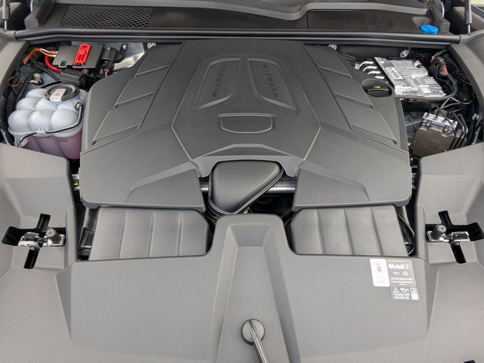 New 2026 Porsche Cayenne image 27