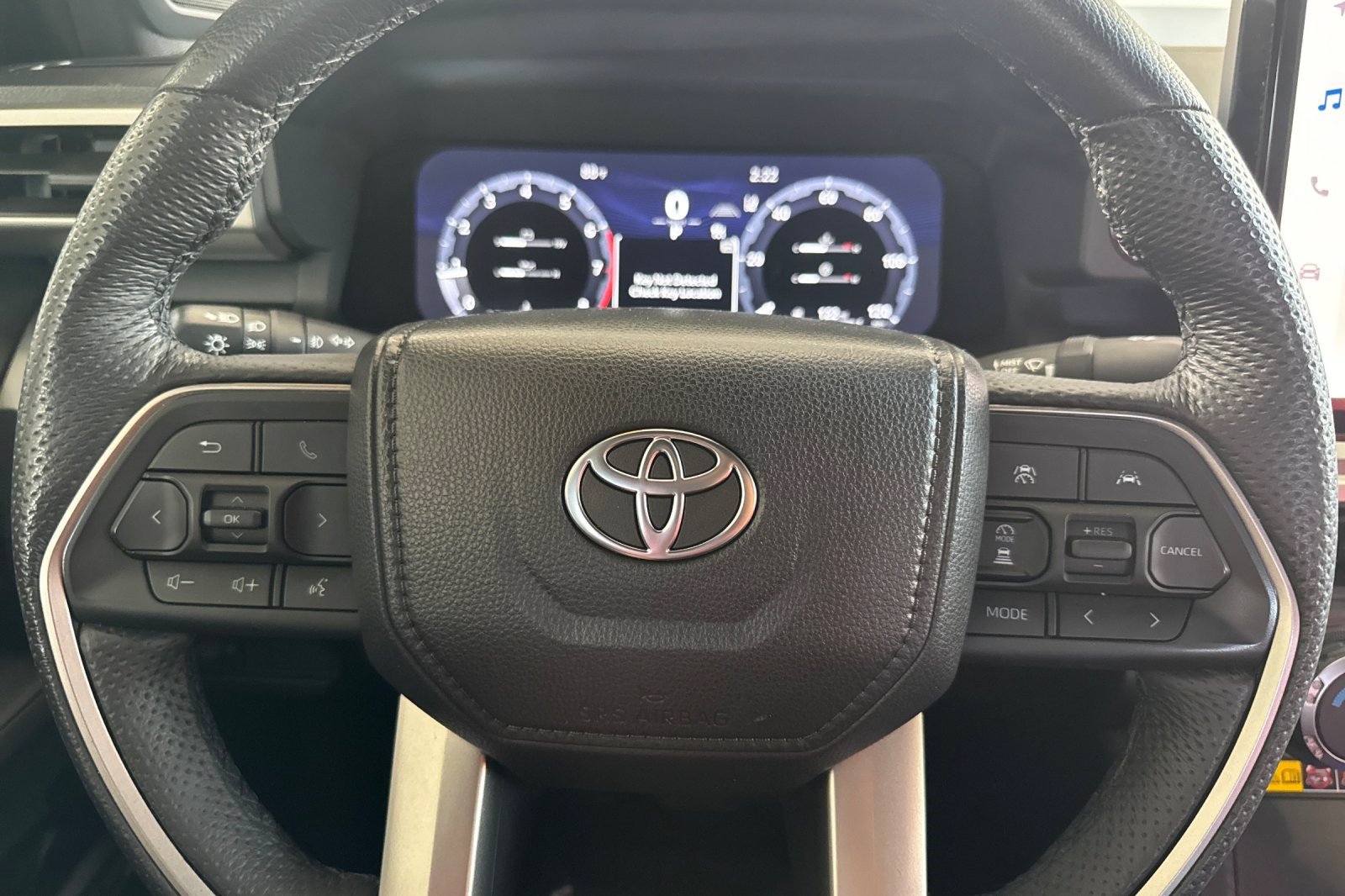 Used 2024 Toyota Tacoma TRD Sport w/ TRD Sport Upgrade Package RWD image 29