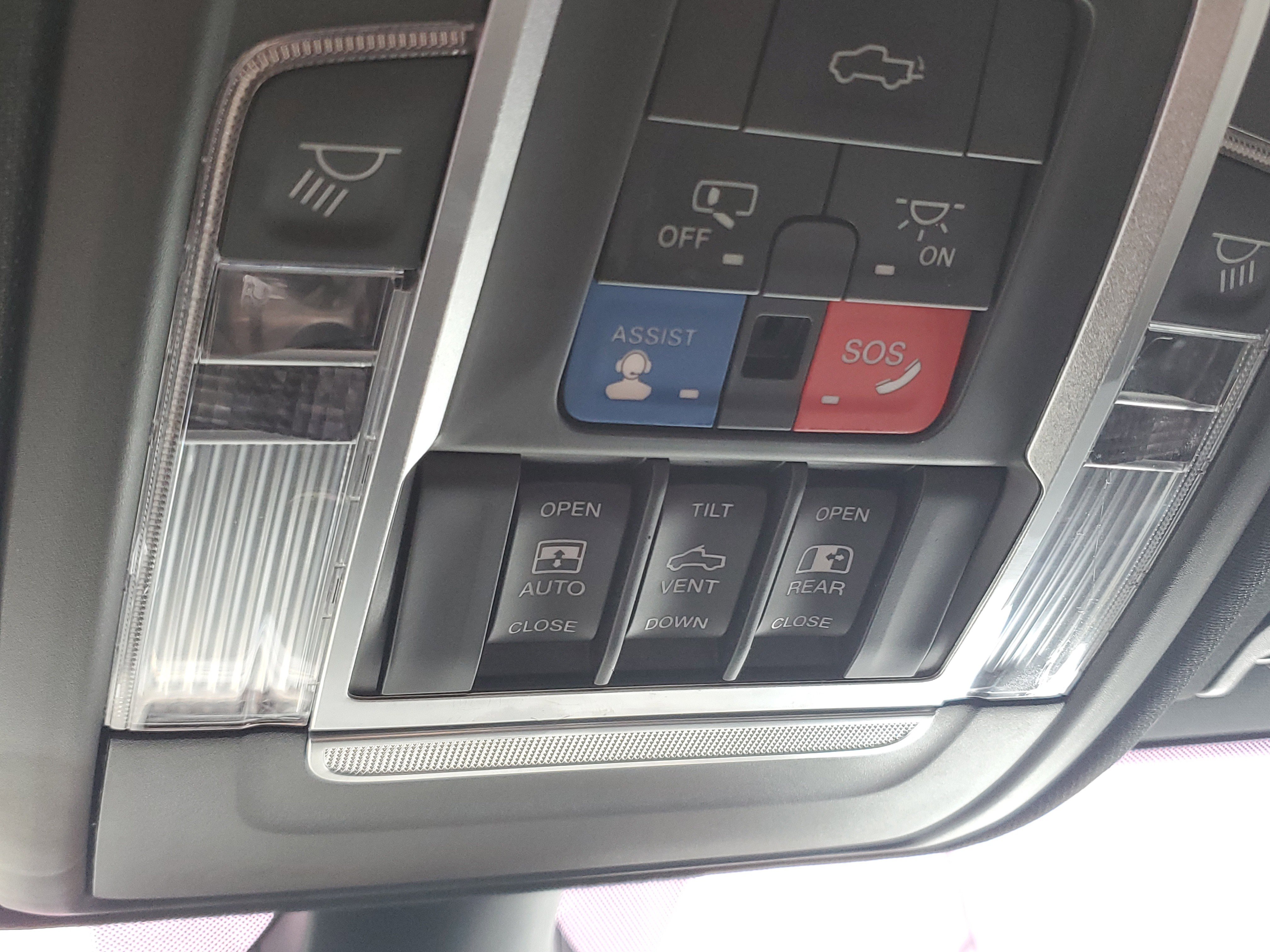 Used 2021 RAM 3500 Limited w/ Night Edition image 31