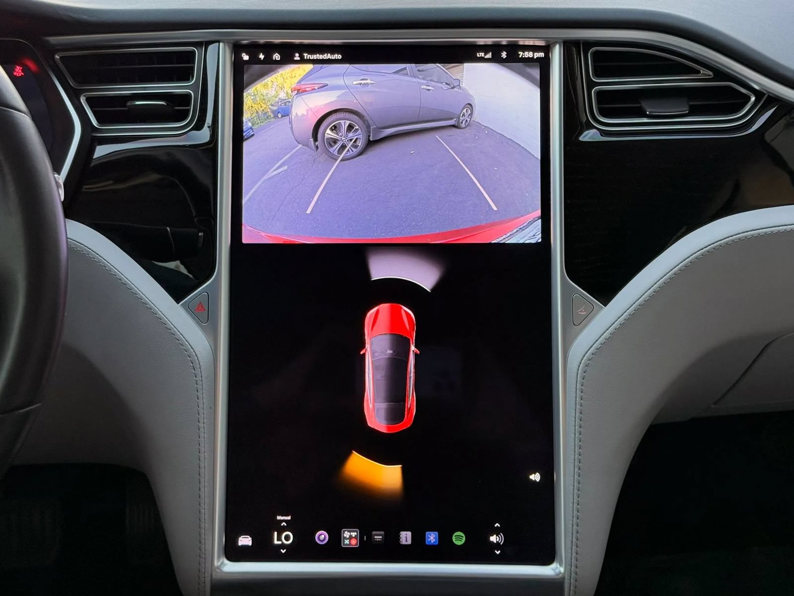 Used 2016 Tesla Model S 70 RWD image 16