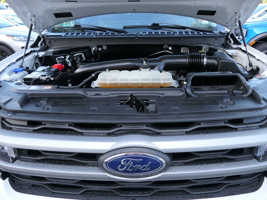 Used 2024 Ford Expedition Max XLT image 30