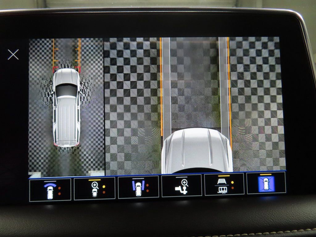 Used 2024 GMC Yukon XL SLT w/ SLT Premium Package image 17