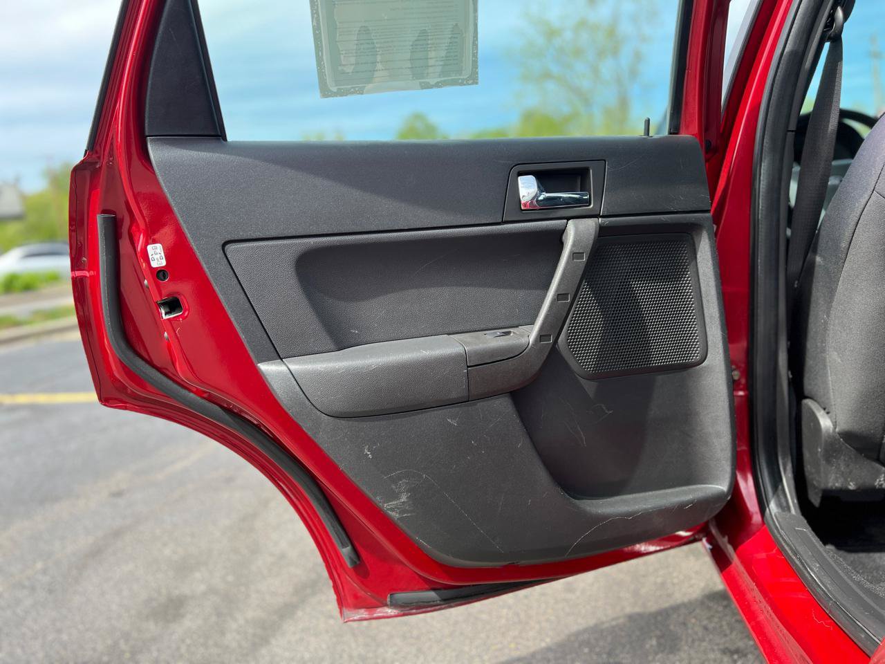 Used 2011 Ford Focus SES w/ 401A Rapid Spec Order Code FWD image 27