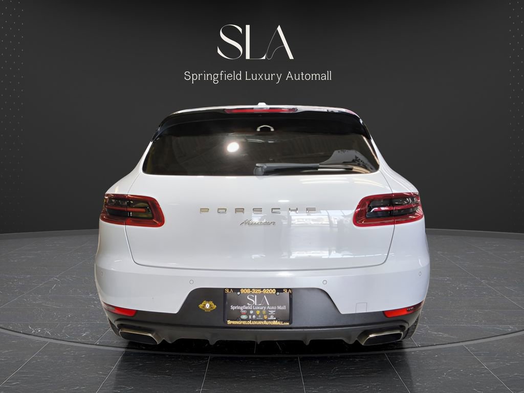 Used 2018 Porsche Macan w/ Premium Package image 7