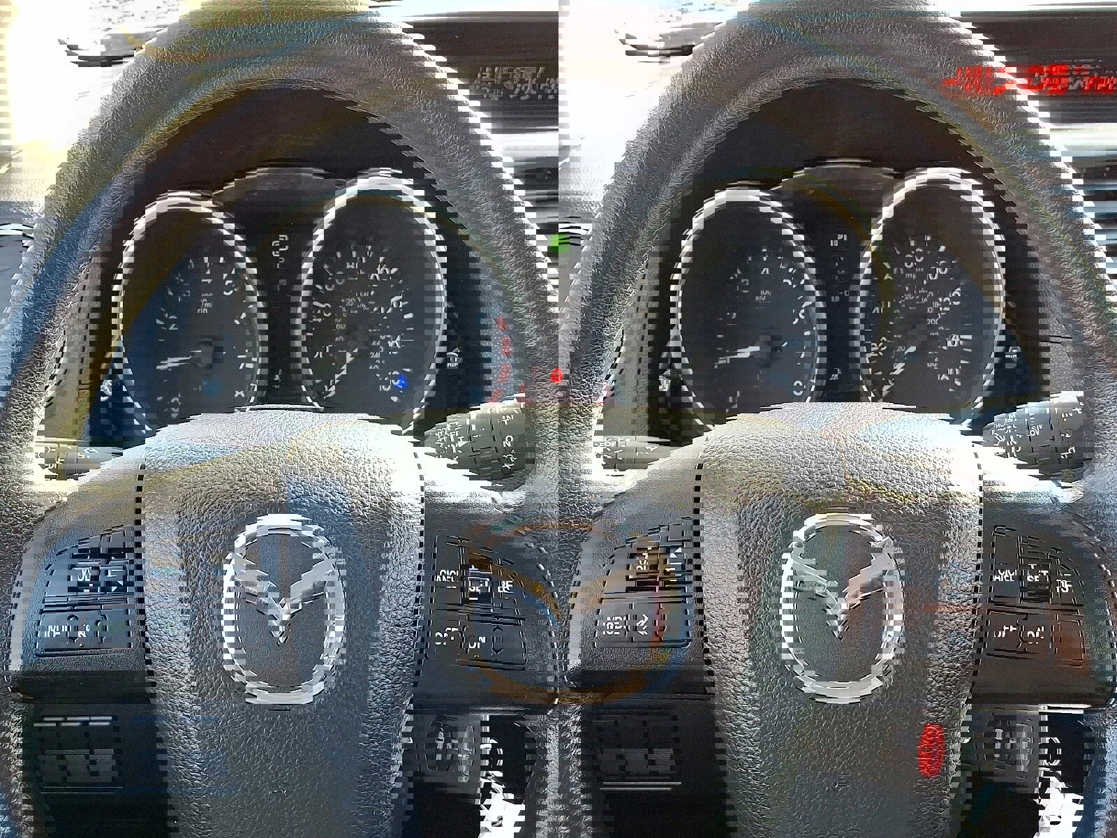 Used 2012 MAZDA MAZDA5 Sport image 17