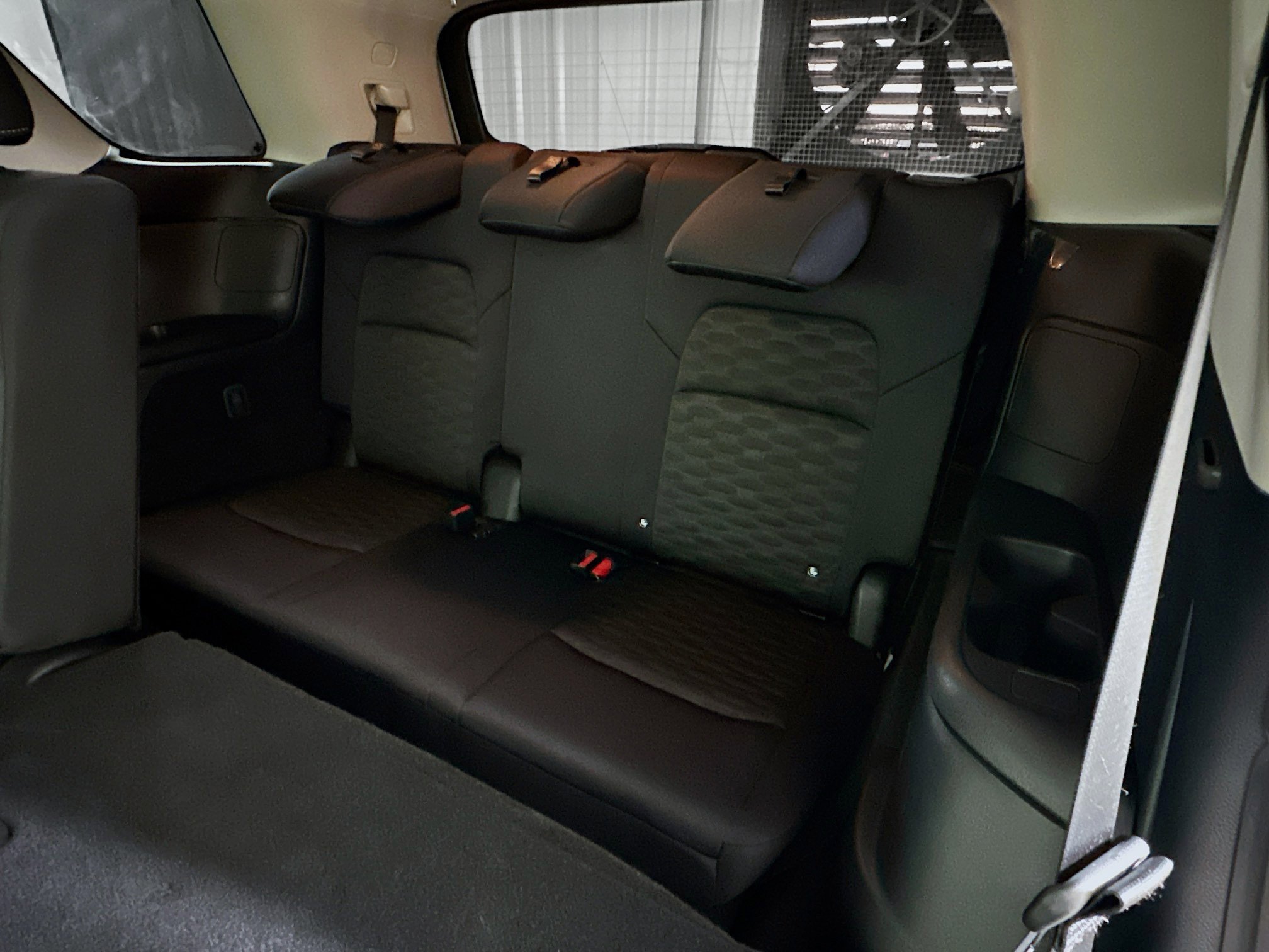 Used 2024 Nissan Pathfinder SV image 29