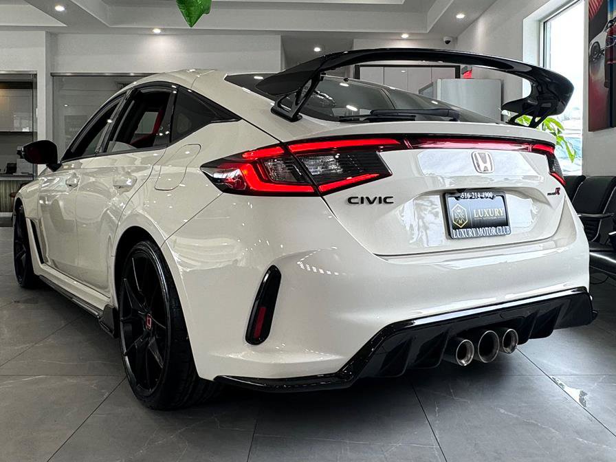 Used 2025 Honda Civic Type R image 6