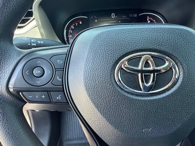 Used 2023 Toyota RAV4 LE AWD/4WD image 37