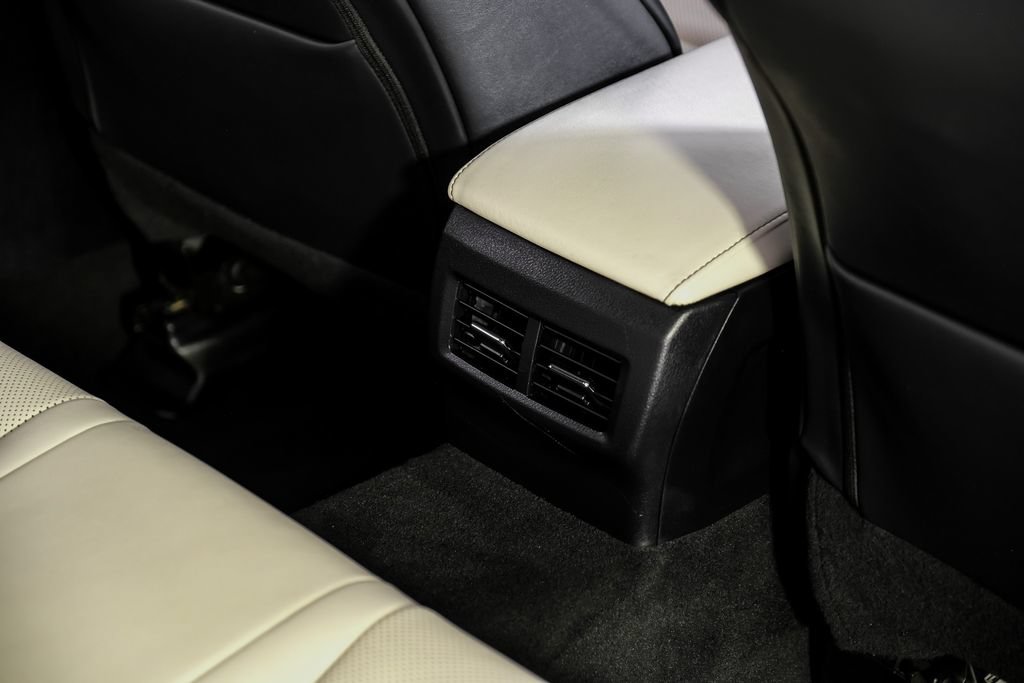 Used 2022 Lexus IS 350 F Sport RWD image 43